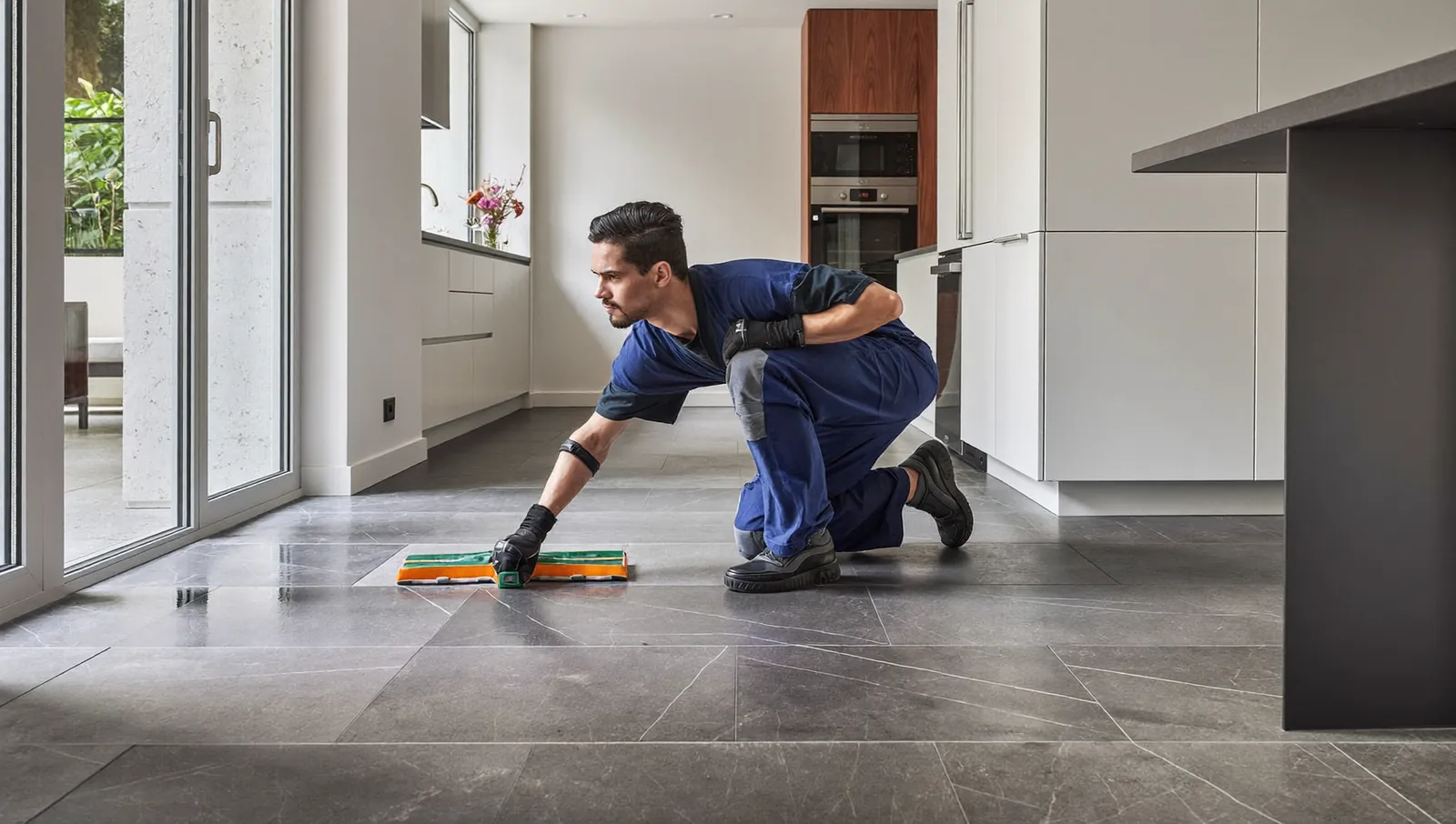 Professional tile floor sealing service in London